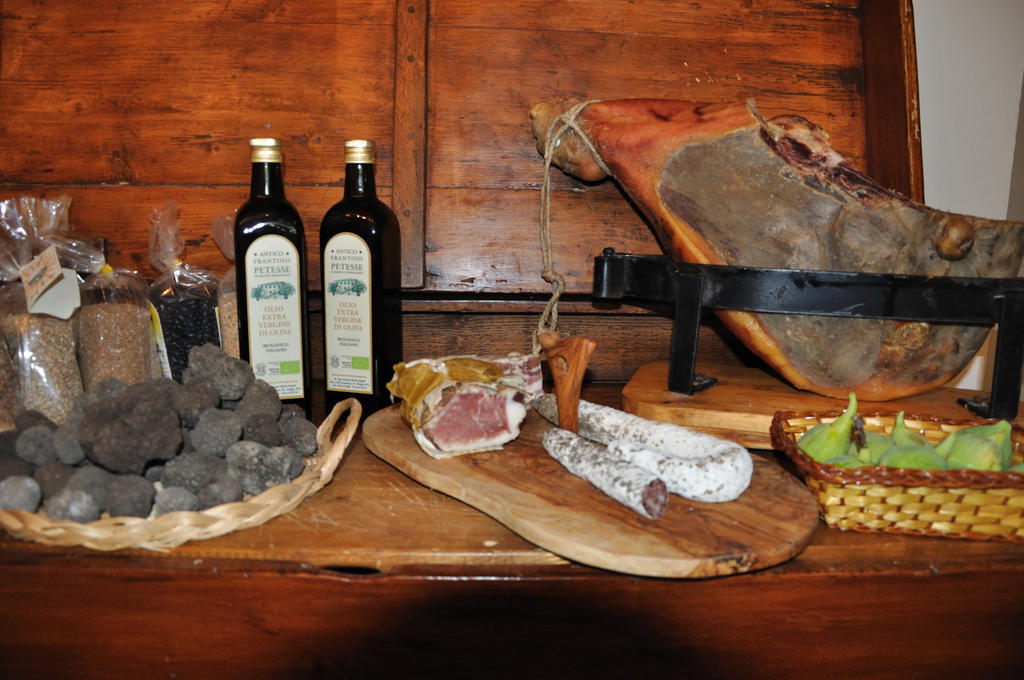 Agriturismo "Antico Frantoio" Фолиньо Экстерьер фото