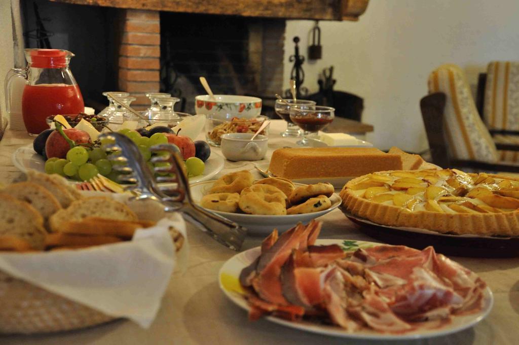 Agriturismo "Antico Frantoio" Фолиньо Экстерьер фото