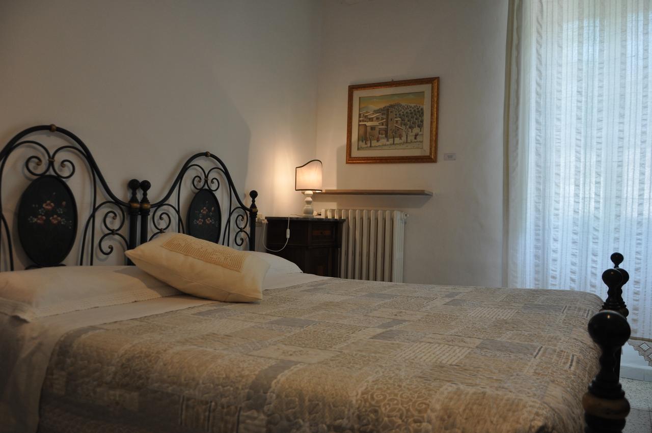 Agriturismo "Antico Frantoio" Фолиньо Экстерьер фото
