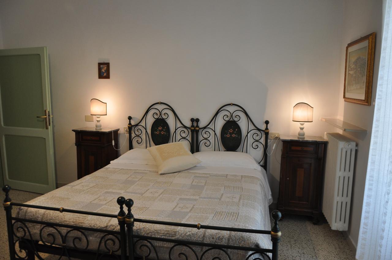 Agriturismo "Antico Frantoio" Фолиньо Экстерьер фото